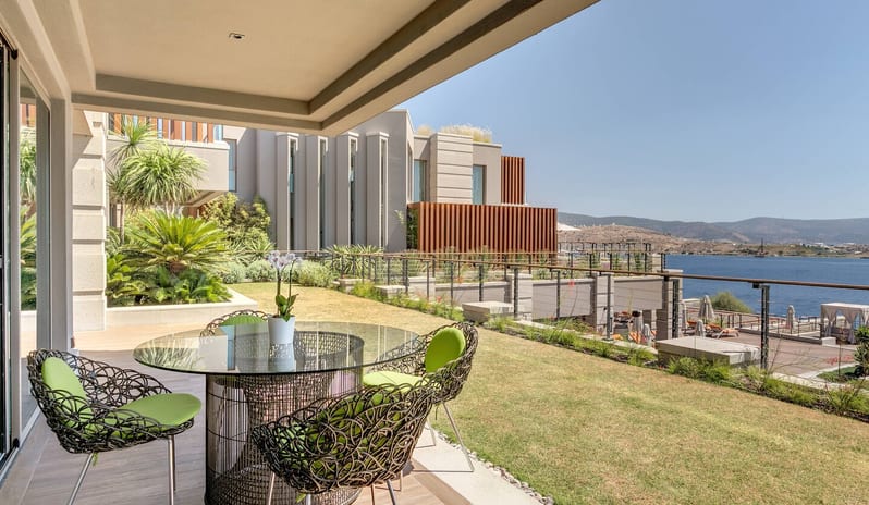 CARESSE HOTEL - TWO BEDROOM SUITE BALCONY